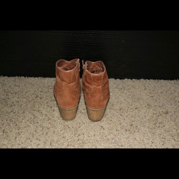 Qupid Camel Booties Size 6 - Picture 2 of 5